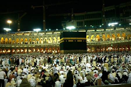Tawaf e Kaaba in Umrah